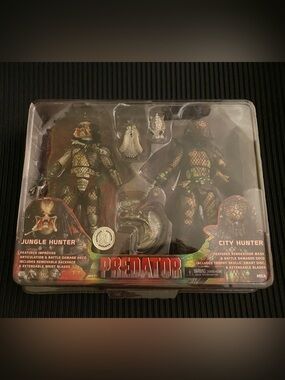 NECA Predator 2-Pack Set Jungle Hunter & City Hunter NIB Toys R Us Exclusive